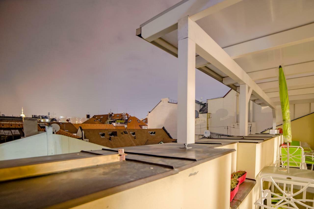 דירות פראג Unique Luxury Loft With Terrace In Old Town מראה חיצוני תמונה